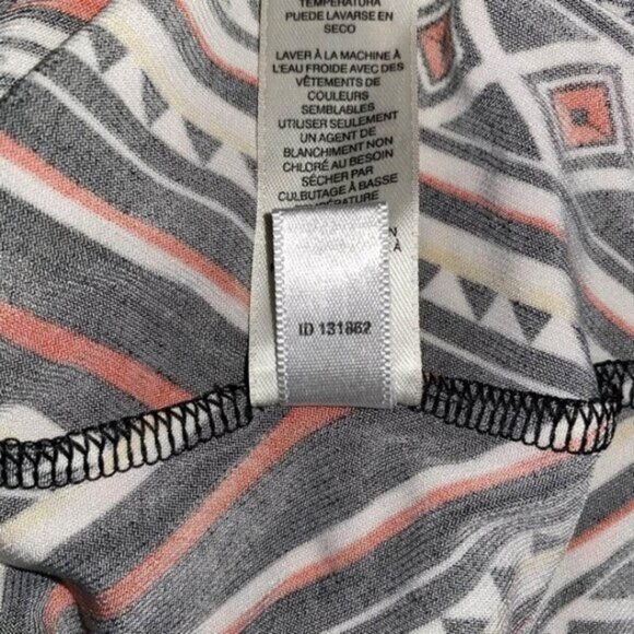 WHBM Black White Red Chevron Top Shell Blouse Size Large L Career Workwear Tank - Picture 8 of 11